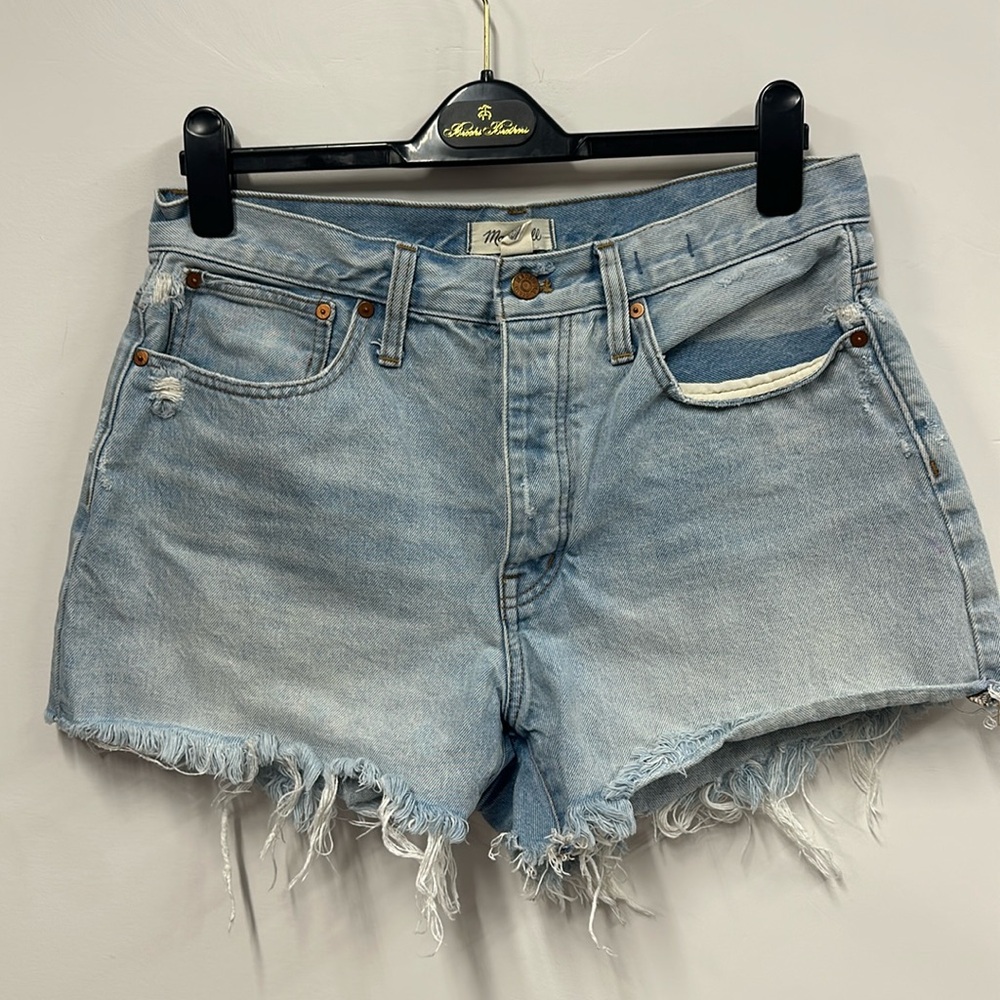 Madewell curvy relaxed denim shorts frayed hem 27 - Picture 1 of 7